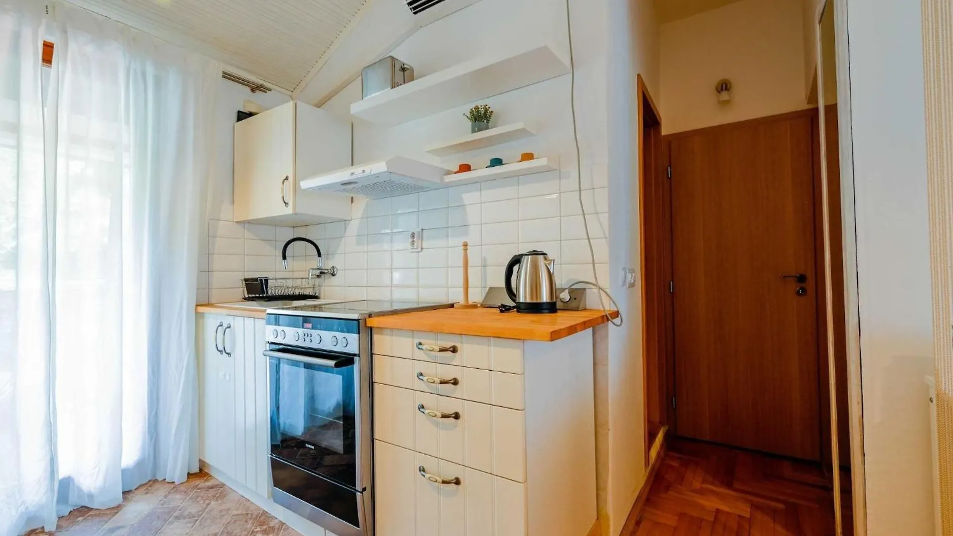 Snug And Stylish Downtown Rovinj Apartment Croatia