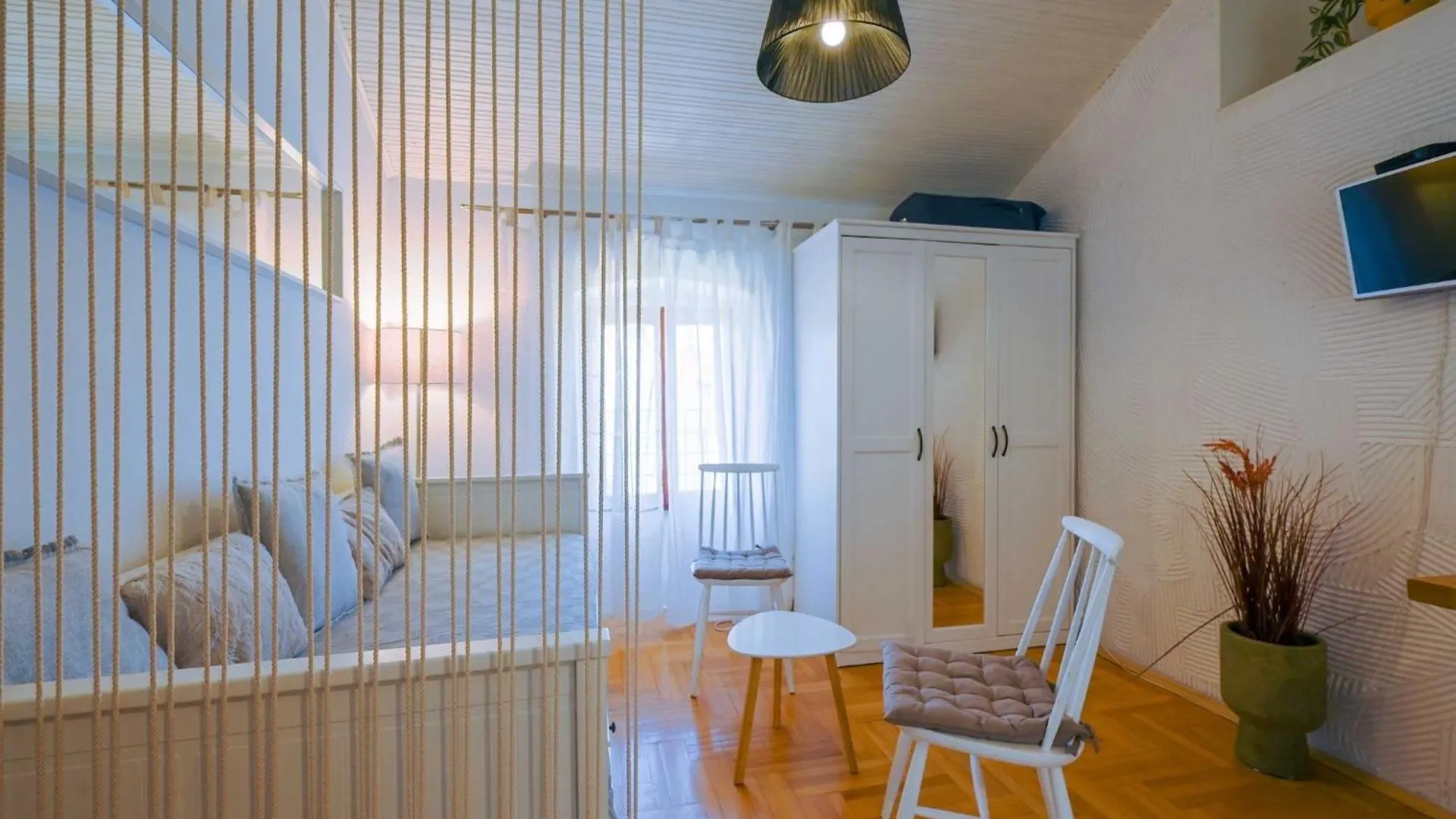 Snug And Stylish Downtown Rovinj Apartment