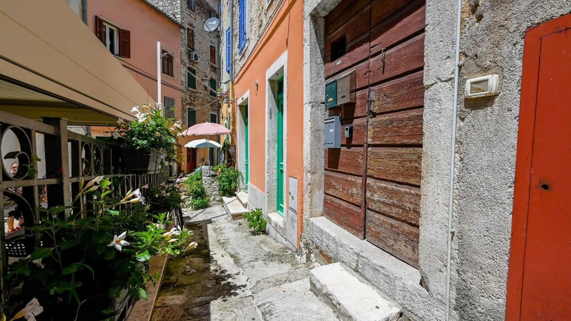 Snug And Stylish Downtown Rovinj Apartment 0*,