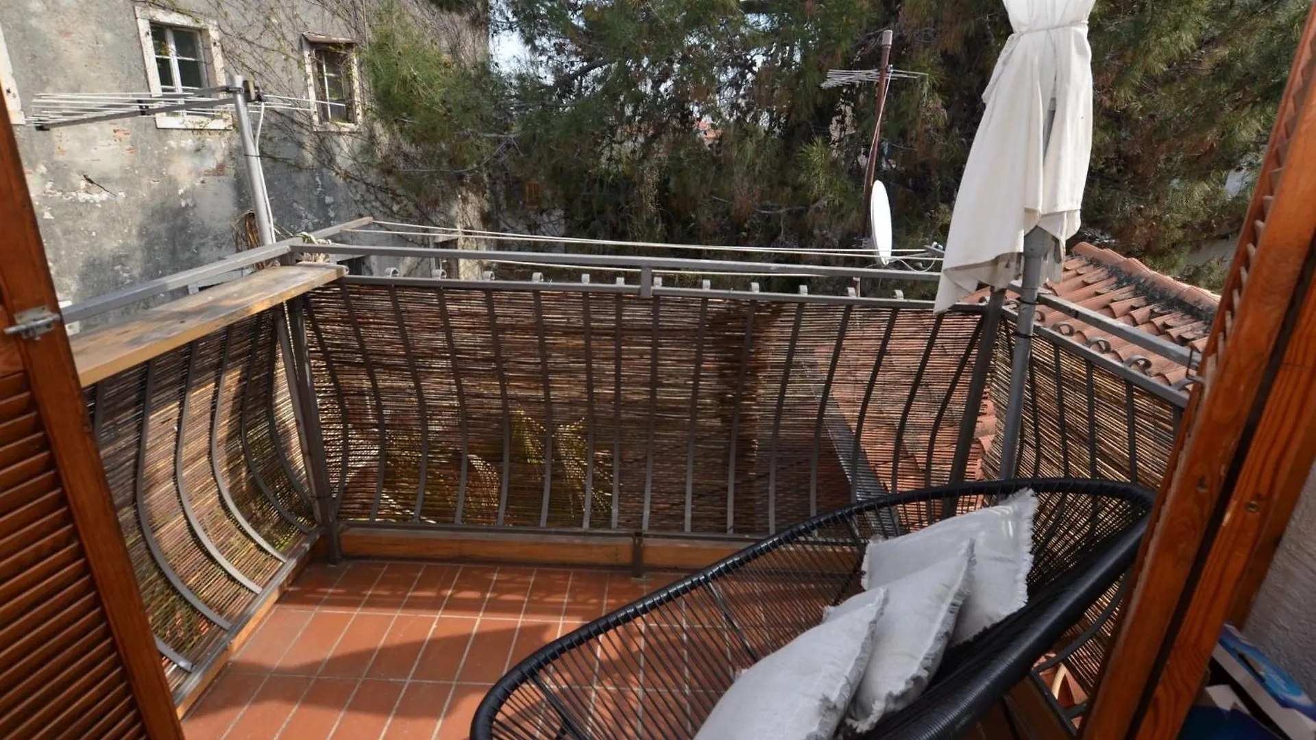 Snug And Stylish Downtown Rovinj Apartment